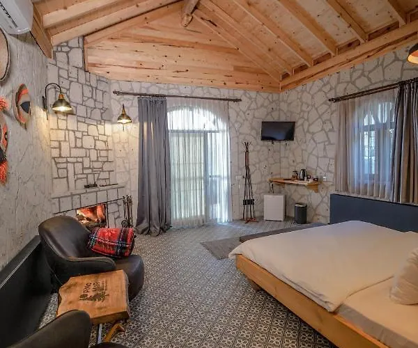 Pino Mar Luxury Oda ve Kahvaltı 4*